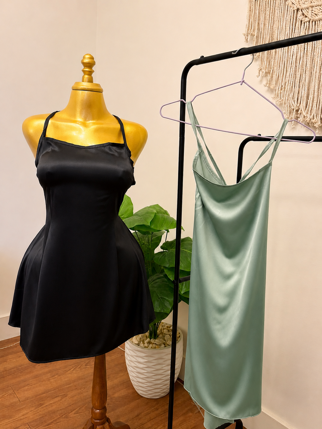 Short Stain Dress